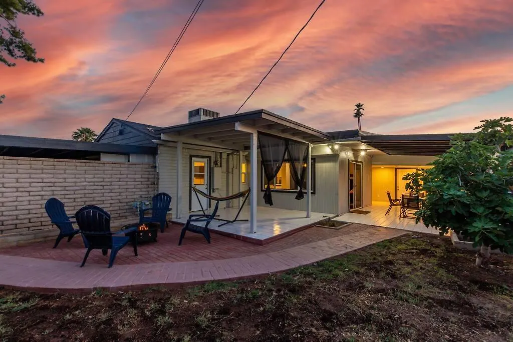 New Stylish Midtown With One Bedroom Phoenix Apartment