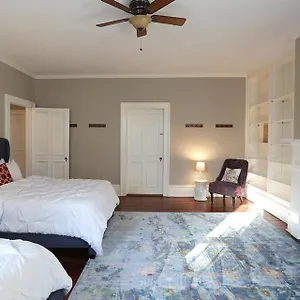 Oglethorpe Manor Main House Holiday home Savannah